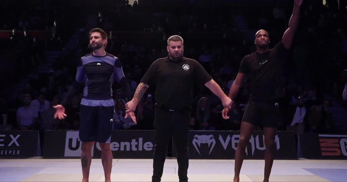 Michael Page vs Carlos Condit grappling match at Polaris 30, Page's impressive grappling skills and Condit's return to competition.