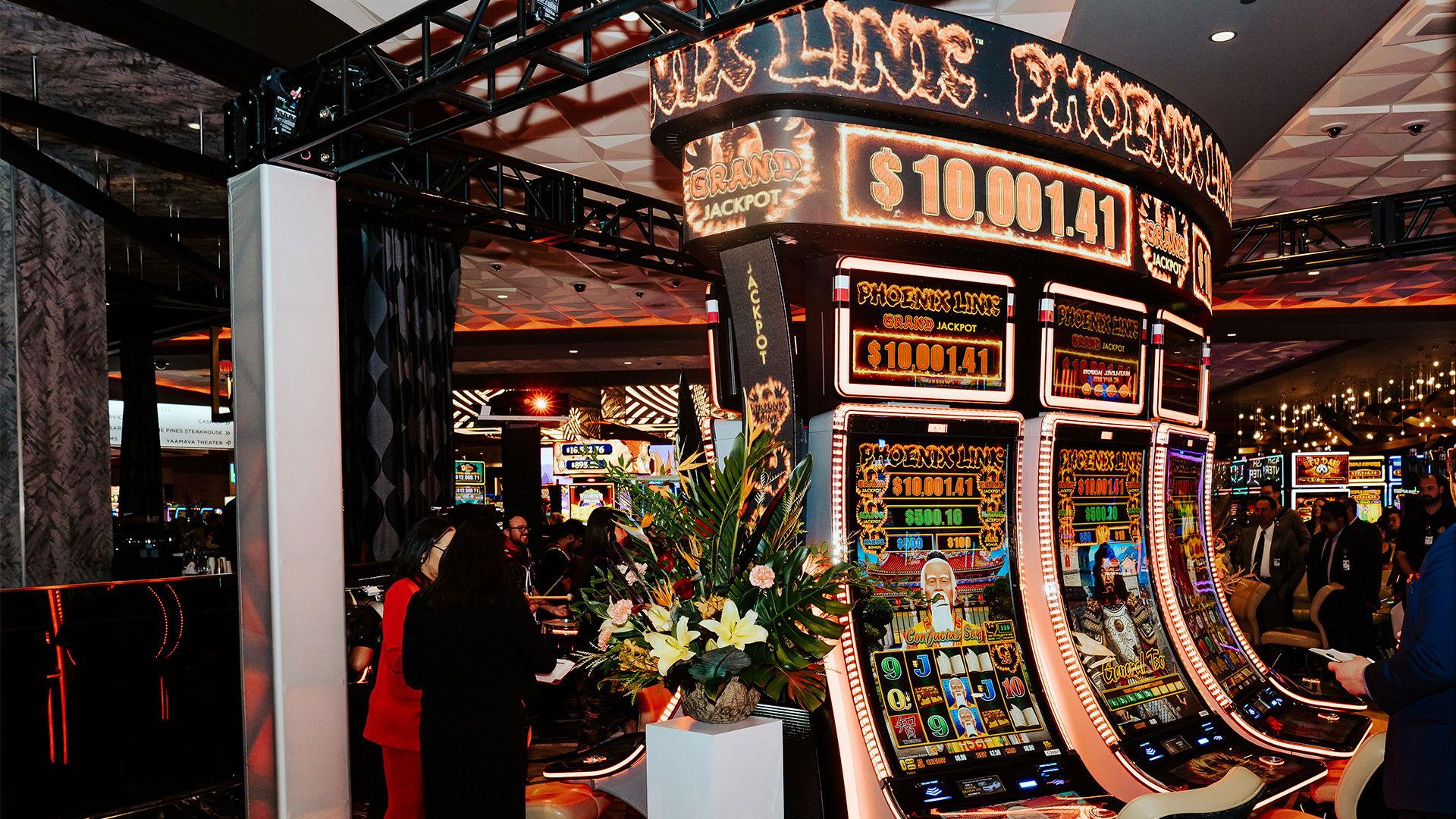 Phoenix Link slot makinesi