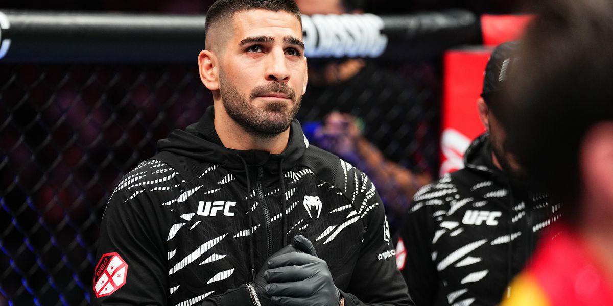 Ilia Topuria's decision to leave the featherweight division and move to lightweight, driven by weight cut difficulties and new challenges in the UFC.