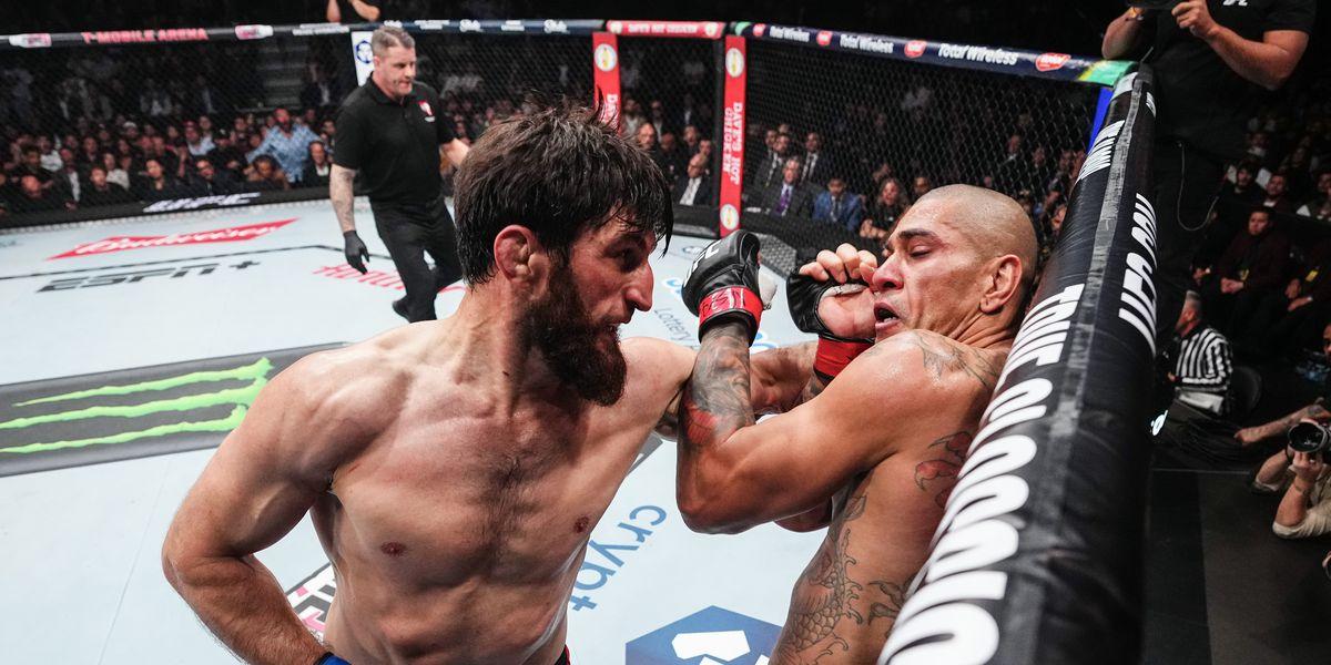 Magomed Ankalaev defeats Alex Pereira to claim the UFC light heavyweight title.